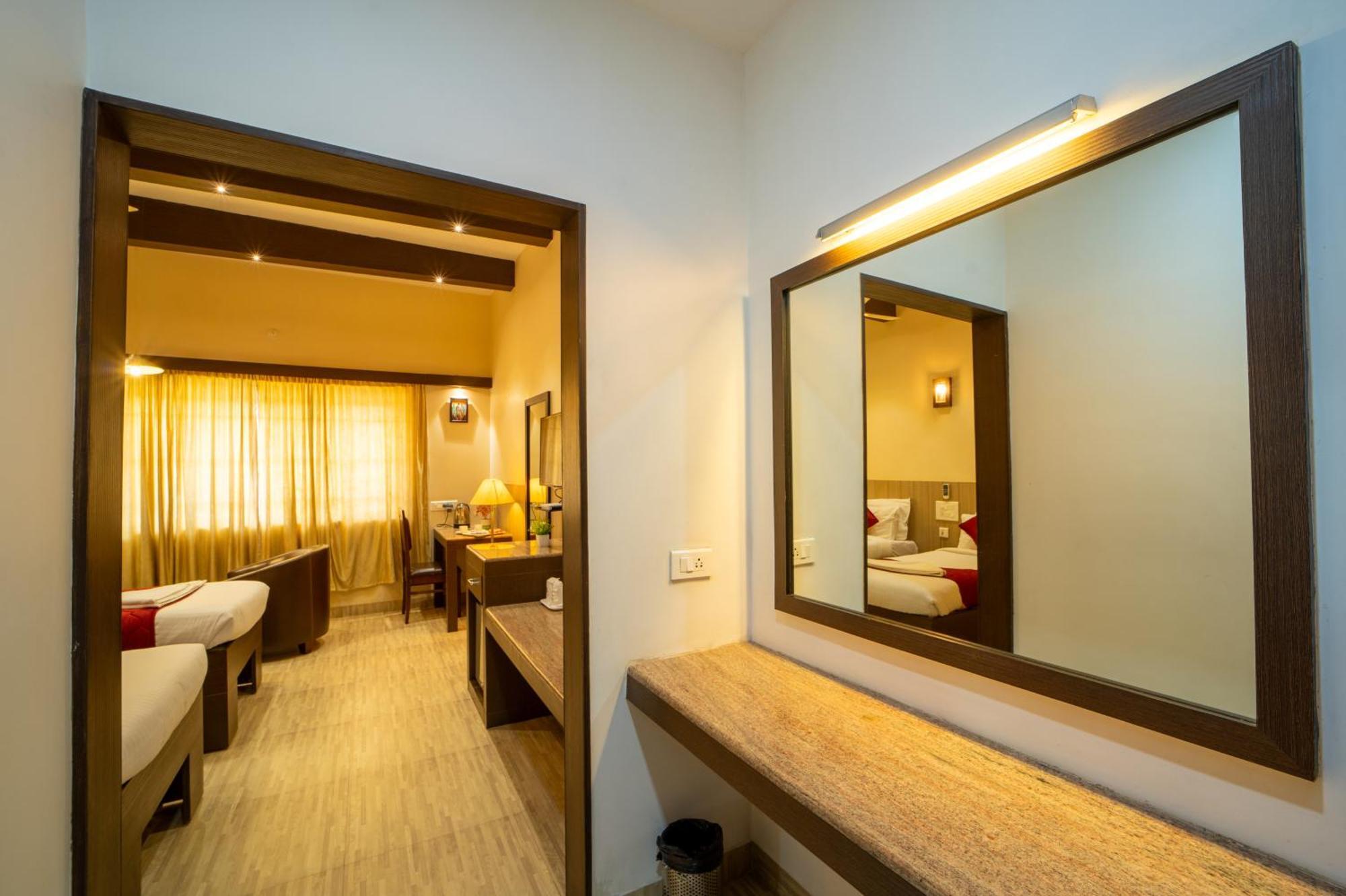 Yagappa Residency Hotel Thanjavur ภายนอก รูปภาพ