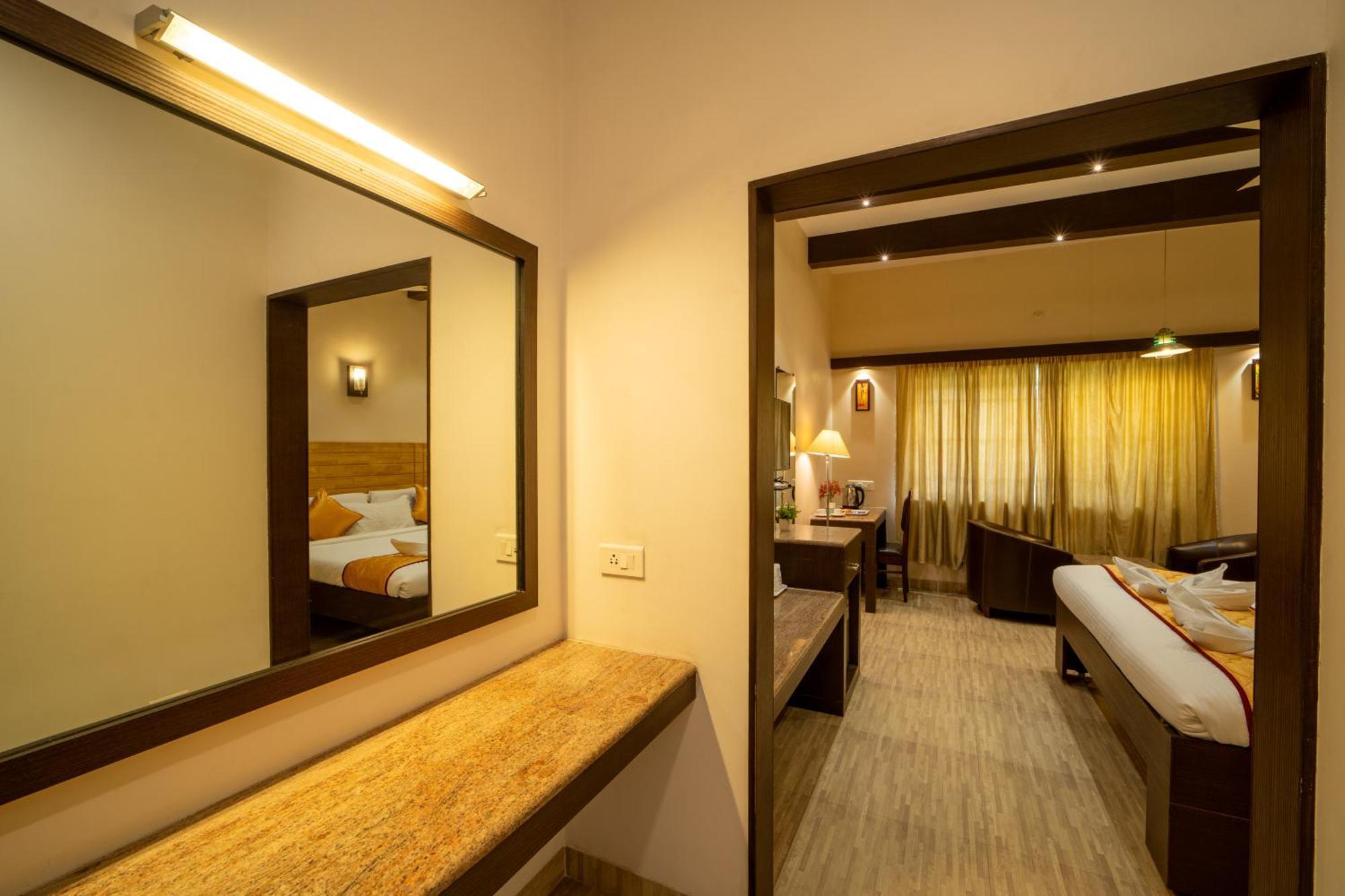 Yagappa Residency Hotel Thanjavur ภายนอก รูปภาพ