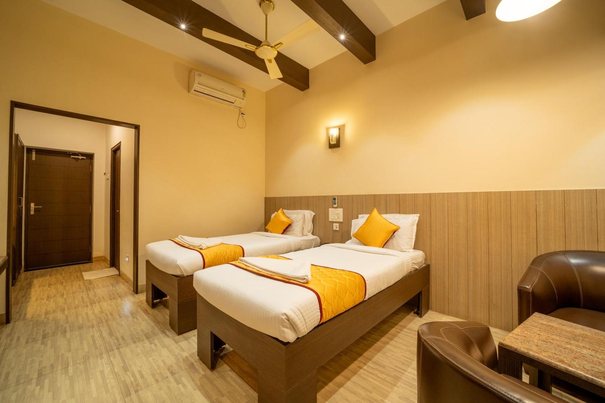 Yagappa Residency Hotel Thanjavur ภายนอก รูปภาพ