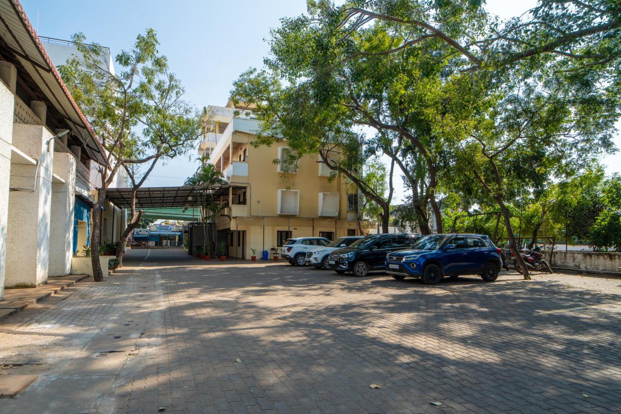 Yagappa Residency Hotel Thanjavur ภายนอก รูปภาพ